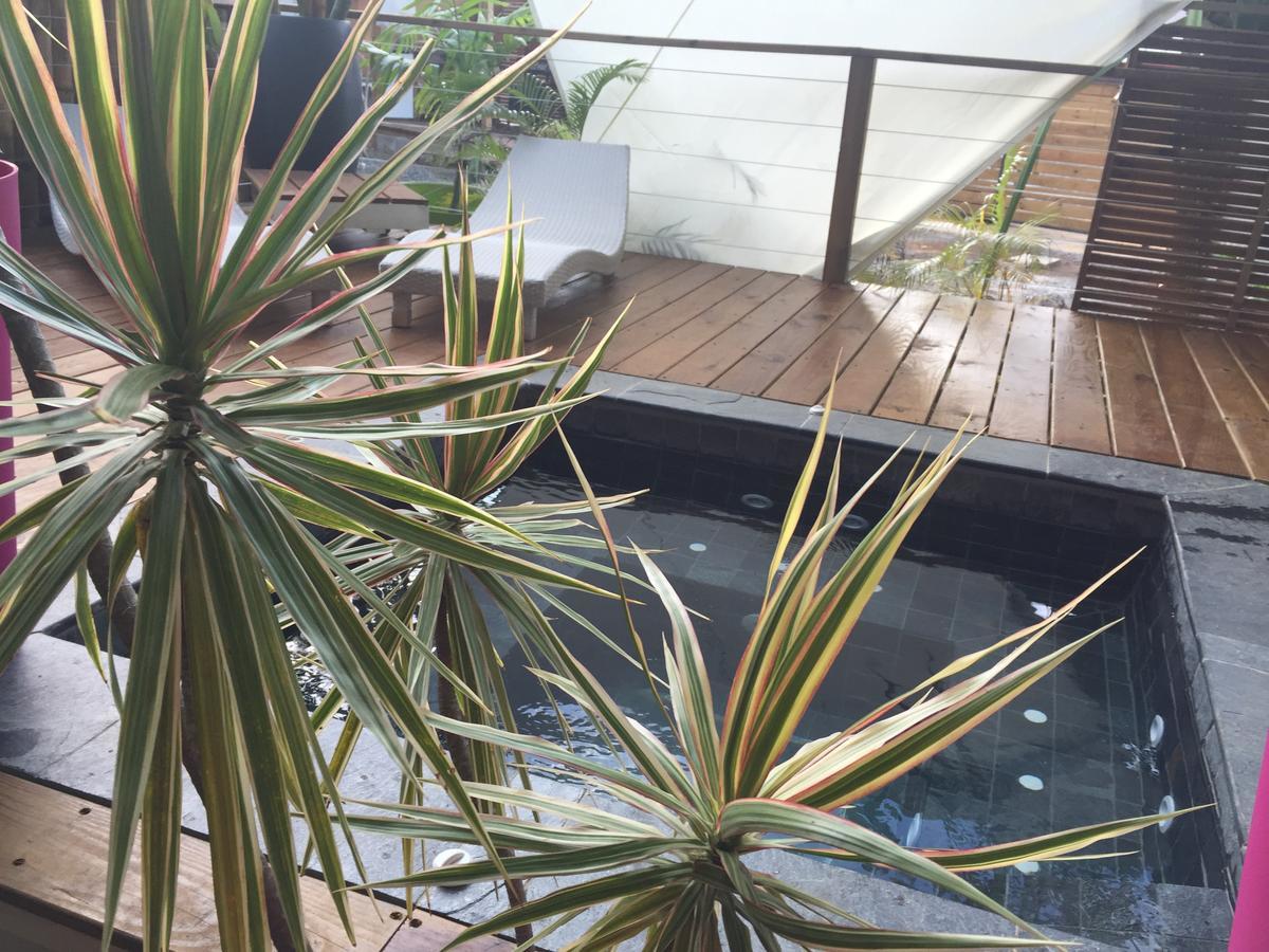Le Lambablanc Bed and Breakfast Bras-Panon Esterno foto