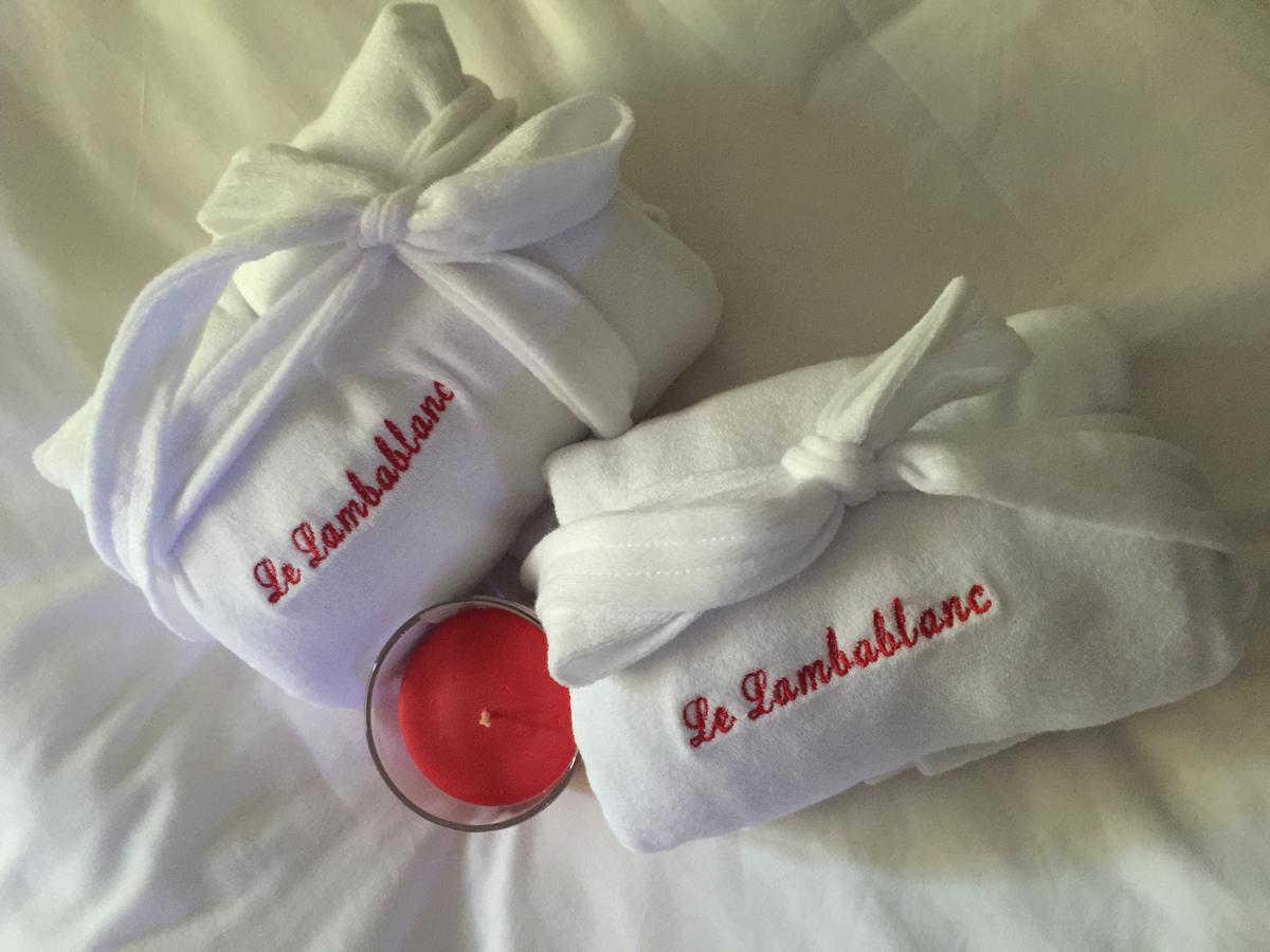 Le Lambablanc Bed and Breakfast Bras-Panon Esterno foto