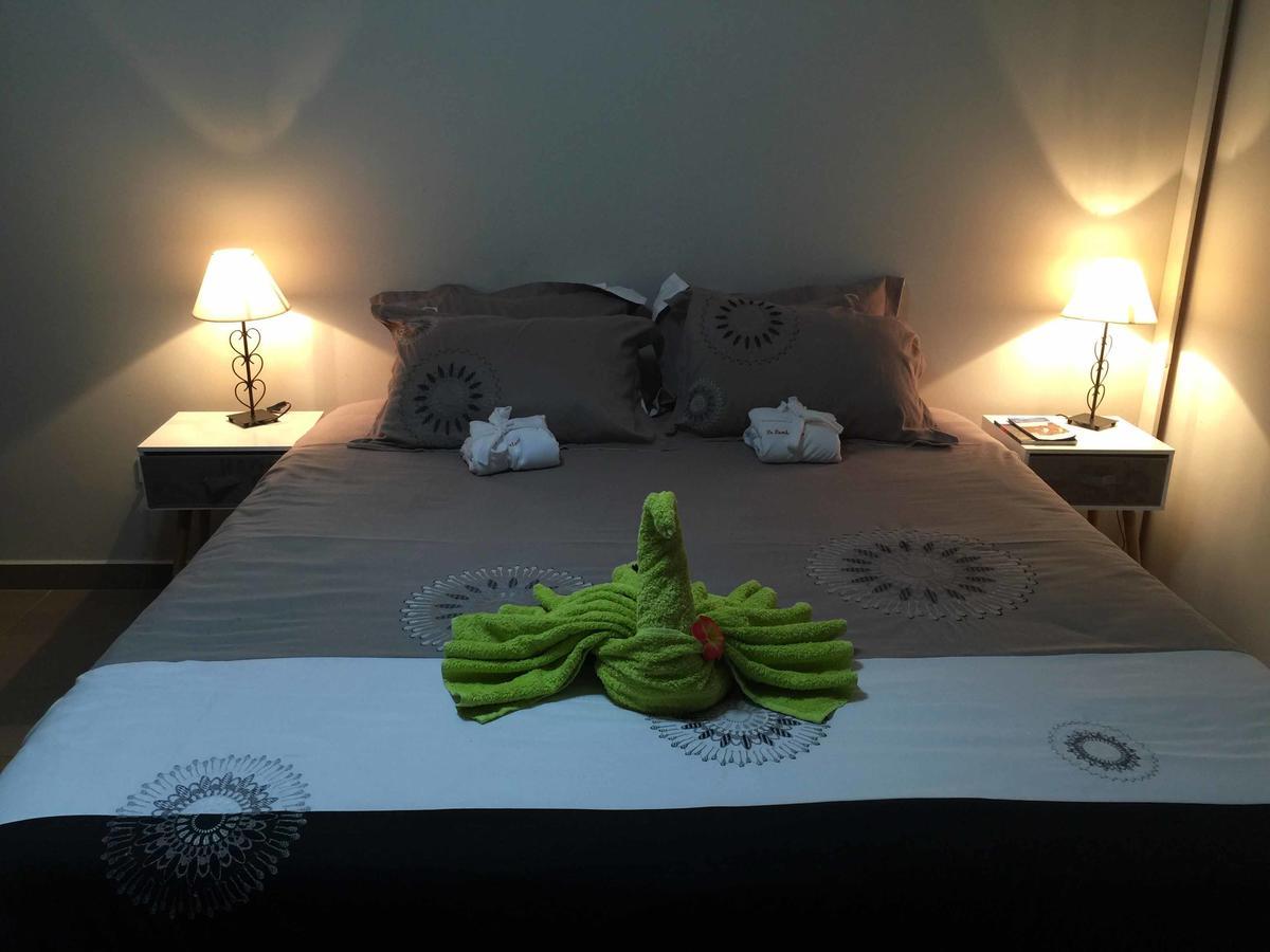 Le Lambablanc Bed and Breakfast Bras-Panon Esterno foto