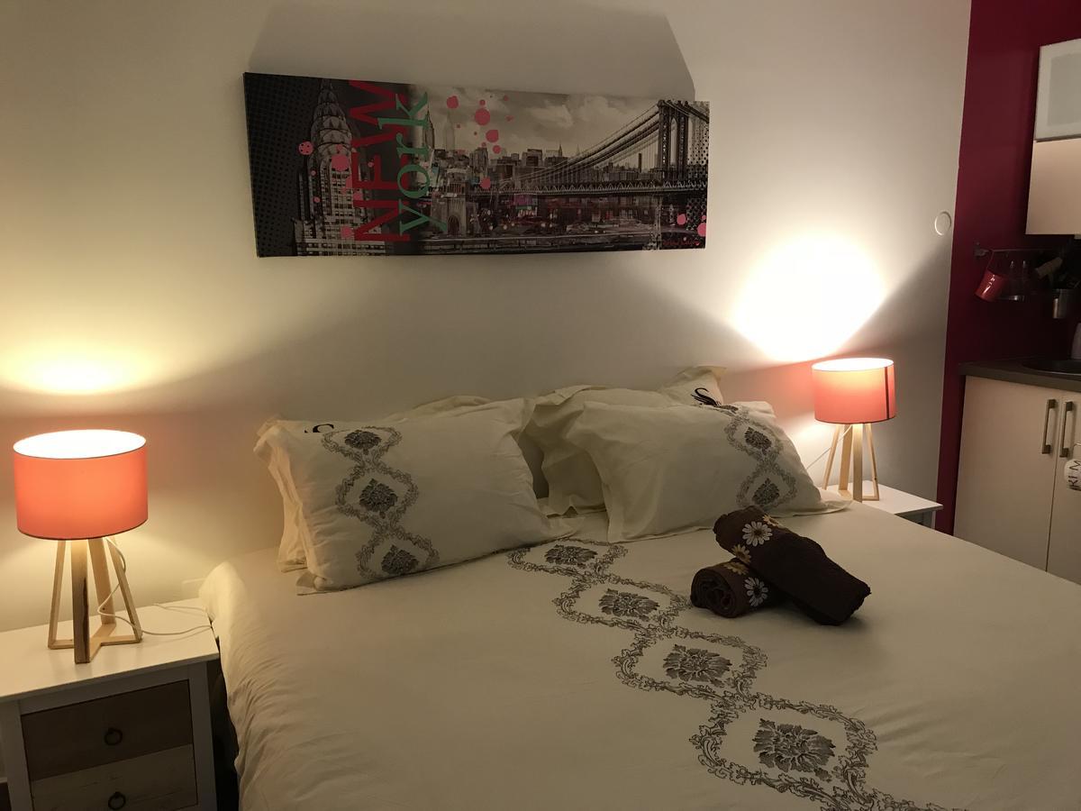 Le Lambablanc Bed and Breakfast Bras-Panon Esterno foto