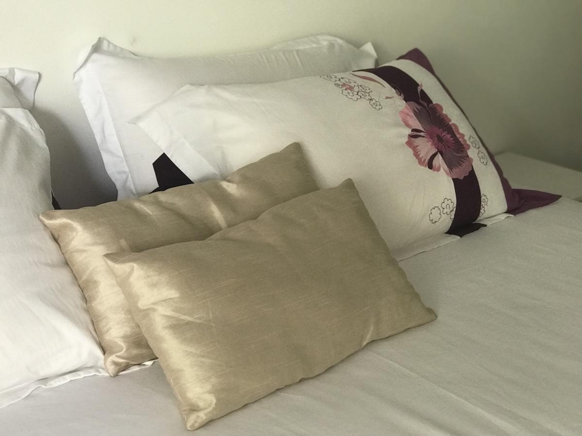 Le Lambablanc Bed and Breakfast Bras-Panon Esterno foto